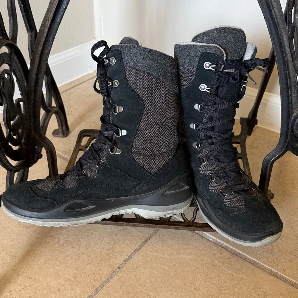 Lowa Barina GTX Waterproof Gore-Tex  Membrane Women’s size 8 in Black/ Brown